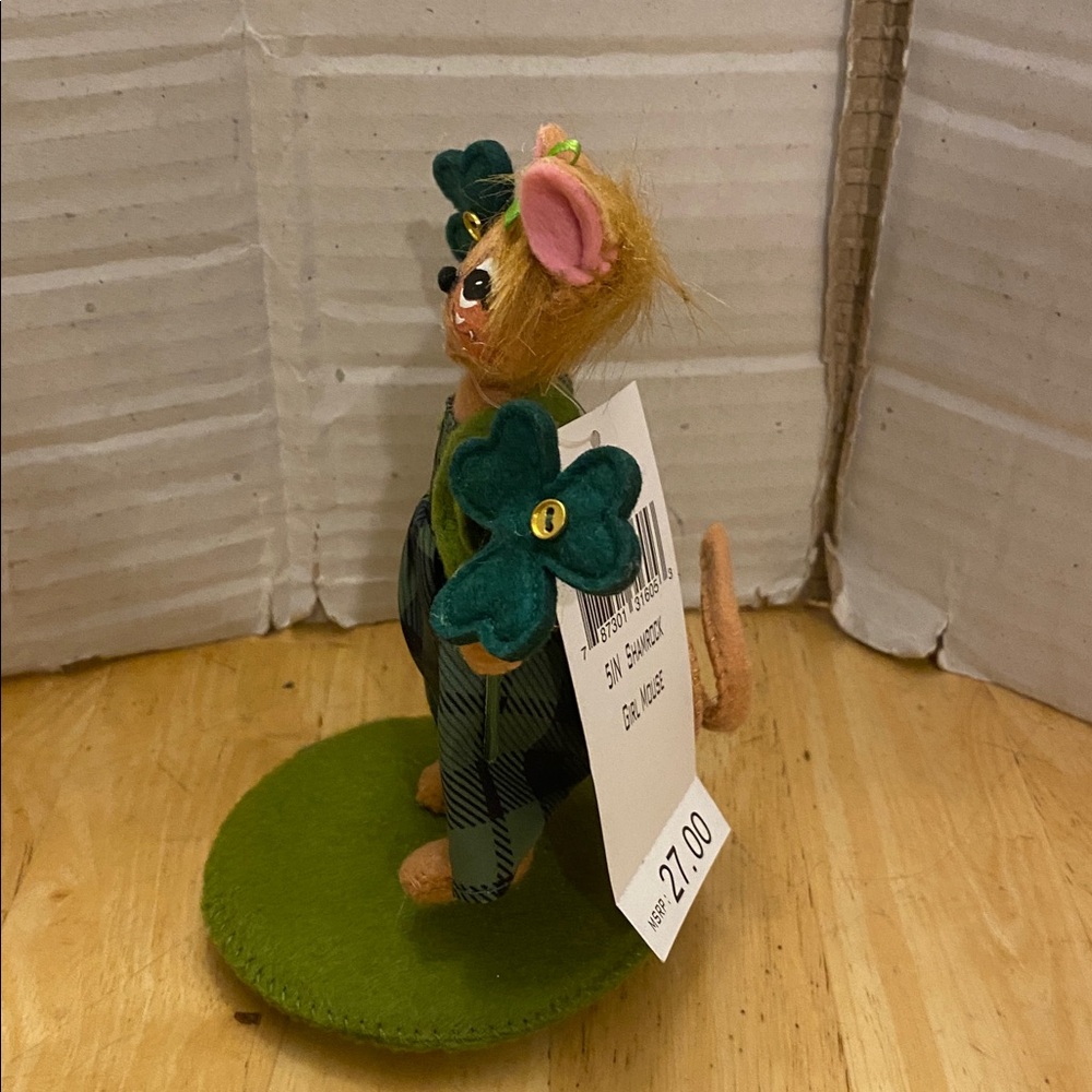 Annalee 5 inch shamrock girl Mouse. NWT. Perfect for St Patrick’s Day decor - Picture 3 of 6